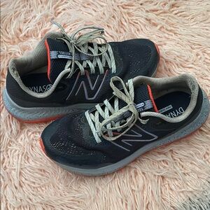 Women’s New Balance Running Shoes Sneakers 8.5